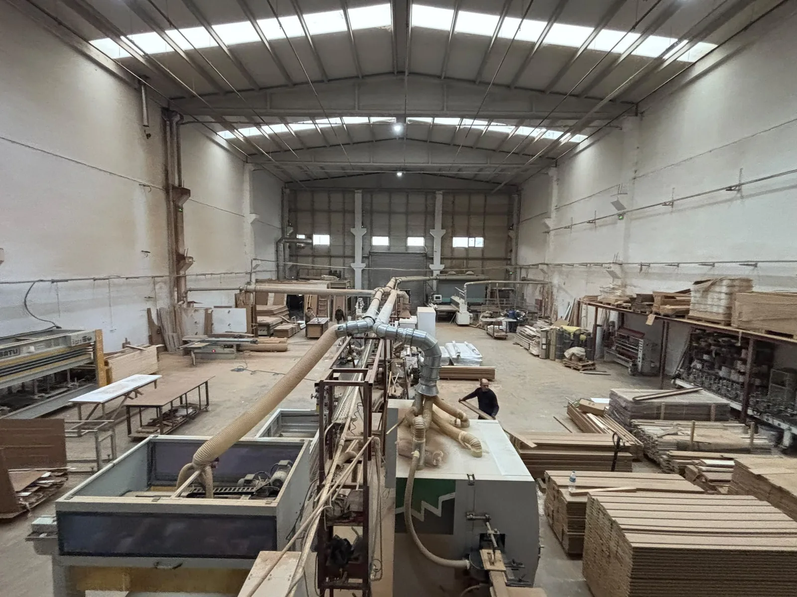 Fugadoor fabrika içi üretim alanı